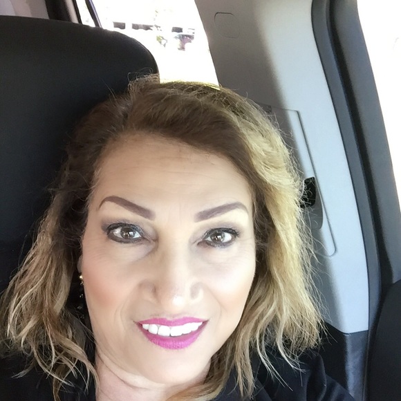 Meet your Posher, Graciela - Picture 2 of 7